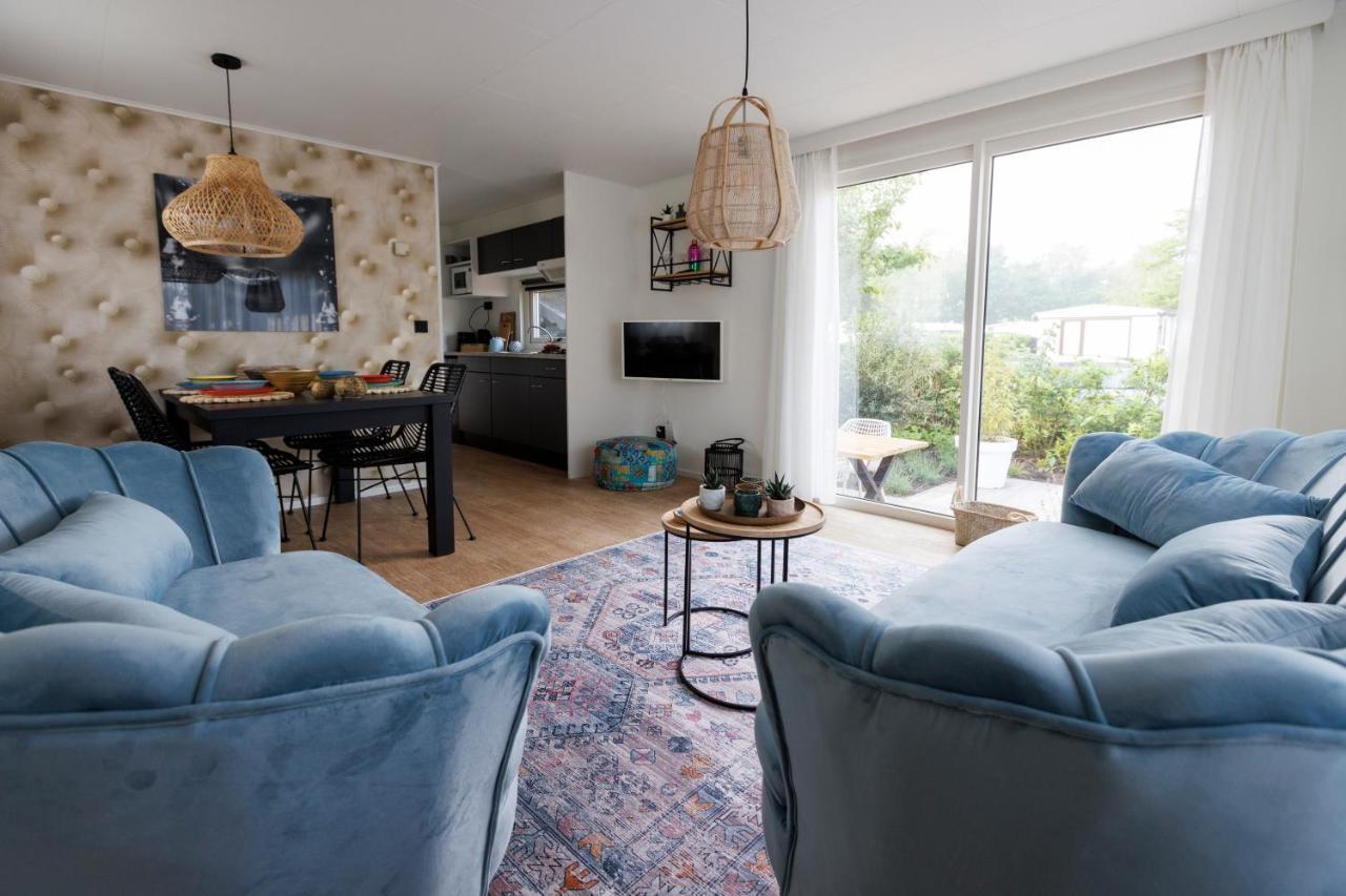 Cool Huisje Aan De Maas Villa Andel Bagian luar foto
